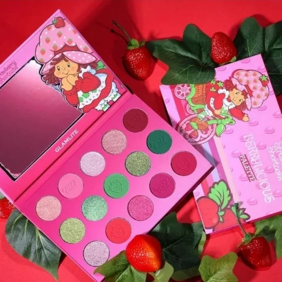 STRAWBERRY SHORTCAKE X GLAMLITE EYESHADOW PALETTE - Picture 1 of 7